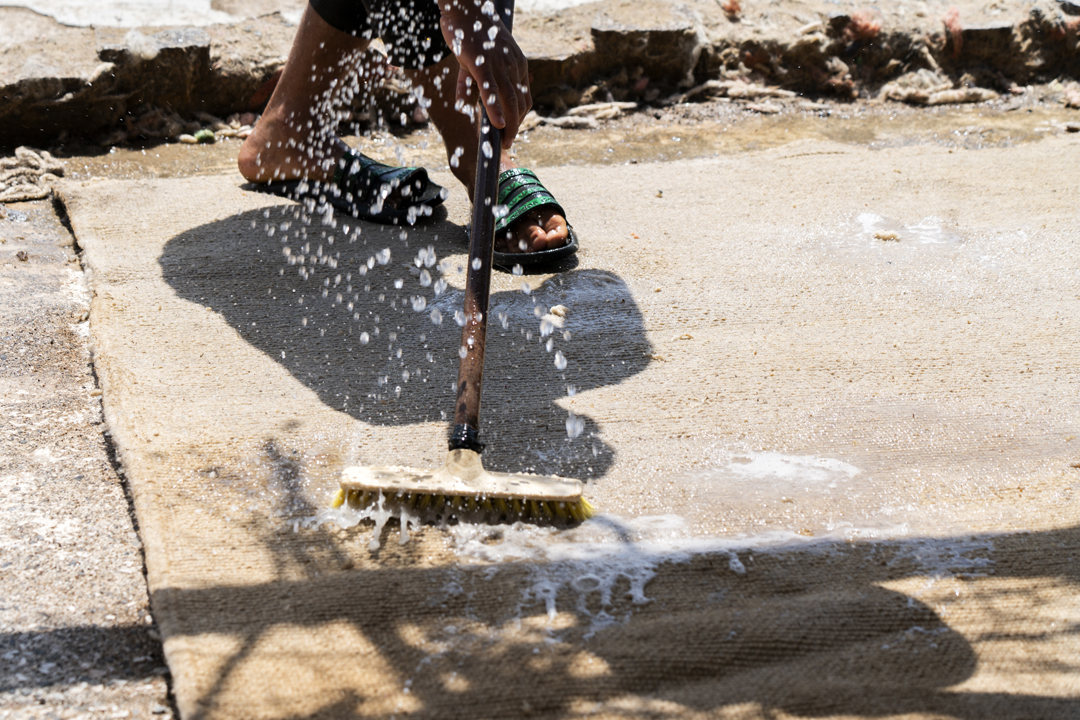 Fabrication d'un tapis berbère avec processus artisanal